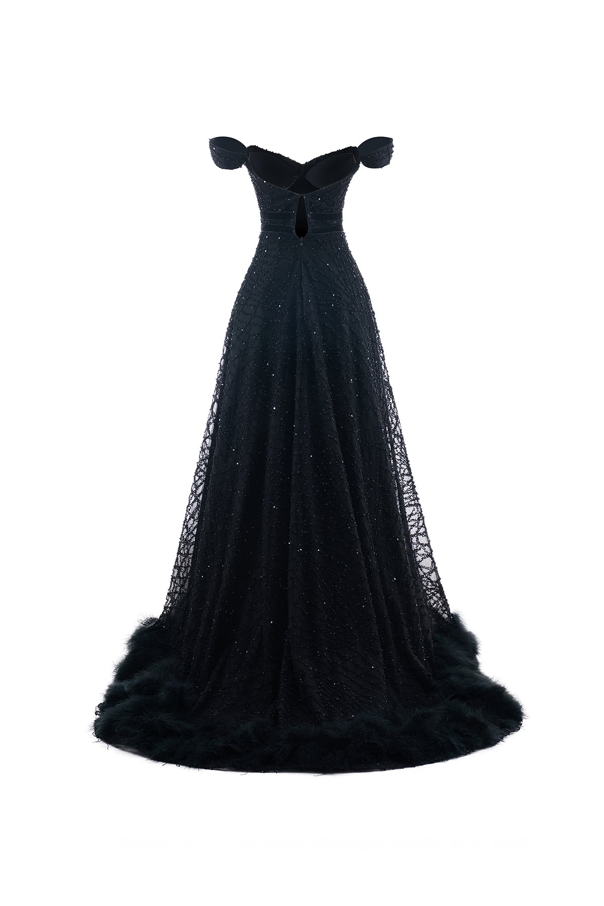 FEATHERED ELEGANCE