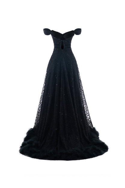 FEATHERED ELEGANCE