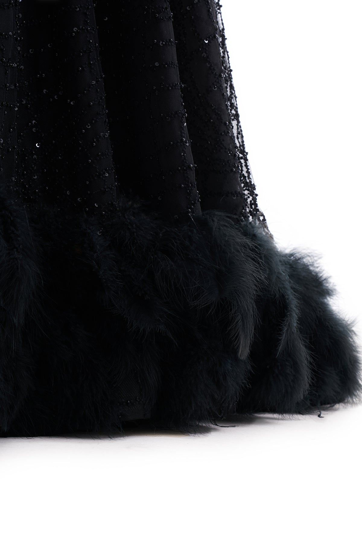 FEATHERED ELEGANCE