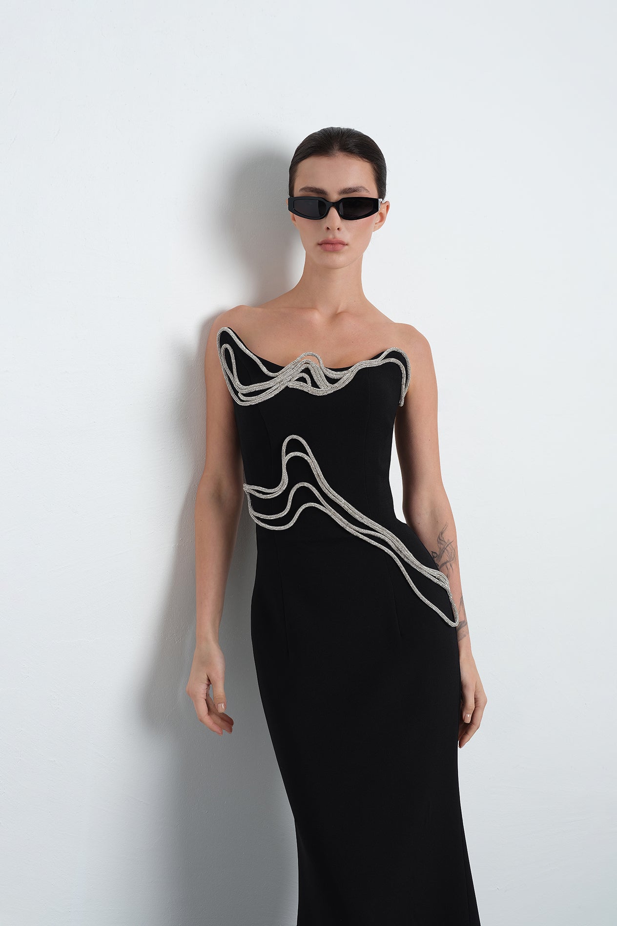 CONTOUR NOIRE